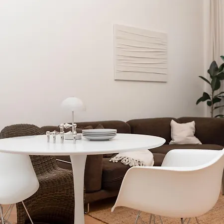 Old Town Oasis - Chic Comfort & Elegance Appartamento Bratislava