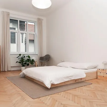 Old Town Oasis - Chic Comfort & Elegance Appartamento