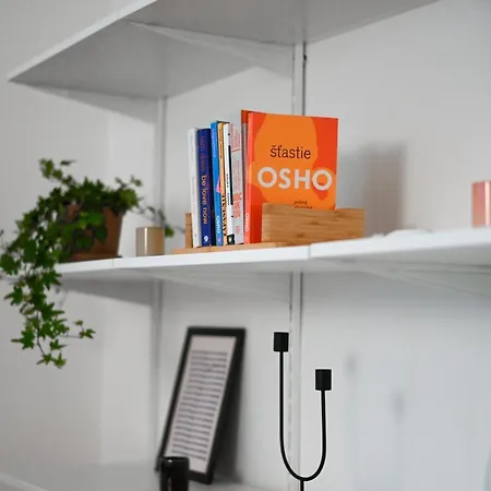 Apartamento Old Town Oasis - Chic Comfort & Elegance