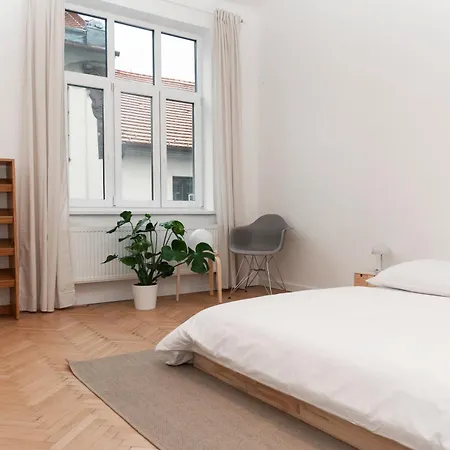 Old Town Oasis - Chic Comfort & Elegance Appartamento