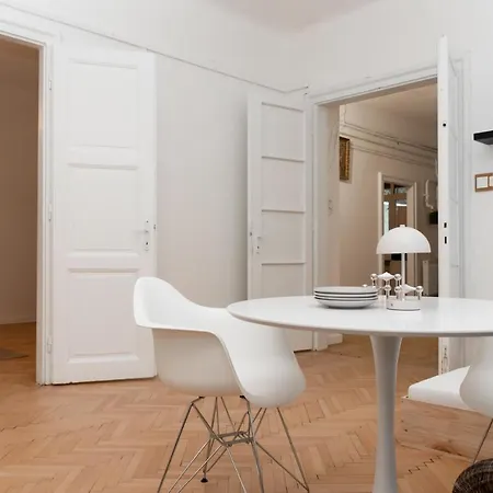 Apartmán Old Town Oasis - Chic Comfort & Elegance *